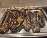 Φωτογραφία βήματος 1 της συνταγής Η μελιτζανοσαλάτα της γιαγιάς Αθανασίας