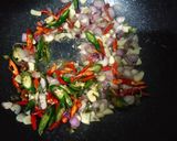 Foto langkah ke 3 dari resep Tumis teri Daun Kemangi.