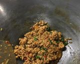 Foto langkah ke 3 dari resep Chicken thai basil.