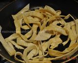 عکس مرحله 4 از دستور نودل نان با املت مرغ
