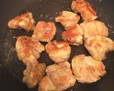 Foto del passaggio 4 della ricetta Pollo 'Karaage' non fritto alla giapponese facile e veloce