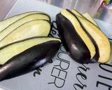Une image de l'étape 2 de Millefeuilles d’aubergines grillées au labneh, épices et persil.