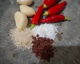 Foto langkah ke 4 dari resep Tempe Penyet Sambal Bawang Kaki Lima.