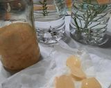 Foto del paso 3 de la receta: Vinagre de Fresita o Strawbery