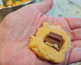 Foto del paso 4 de la receta: Galletas rellenas de Kinder chocolate