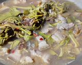 รูปขั้นตอนการทำที่ 5 ของ แกงผักเฮือกใส่หมูสามชั้น