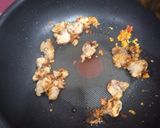 รูปขั้นตอนการทำที่ 2 ของ เฟตตูชินี่ผัดขี้เมา,เอ็นข้อไก่นุ่ม