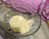 Foto langkah ke 2 dari resep Japanese Cheddar Cheese Cake.