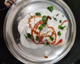 A picture of step 7 of Dahi Vada/bhalla.