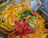Foto langkah ke 3 dari resep Tumis Wortel Telur Sederhana.