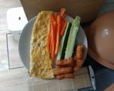 Foto langkah ke 8 dari resep Gimbap Udang & Nugget Super Simpel.