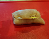 Foto del paso 3 de la receta: Enrollado de pollo en salsa de zanahorias y miel