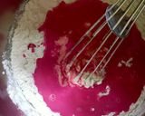 एग्गलेस स्ट्रॉबेरी केक(eggless strawberry cake recepie in hindi) रेसिपी चरण 4 फोटो