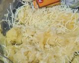 Foto langkah ke 1 dari resep Stik Kentang Keju.