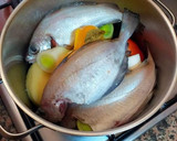 Foto del paso 7 de la receta: Sopa marinera de fanecas y mejillones al azafrán