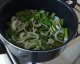 Foto del paso 3 de la receta: Nopales con Chorizo