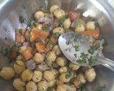 A picture of step 3 of Chickpeas salad.