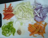 A picture of step 5 of Veg Hakka Noodles.