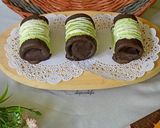 Foto langkah ke 4 dari resep Choco Banana Roll.