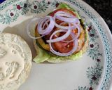 વેજ ટીક્કી બર્ગર (Veg Tikki Burger Recipe In Gujarati) રેસીપી સ્ટેપ3ફોટો