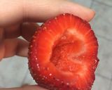 Foto del paso 2 de la receta: Frutillas rellenas de crema batida