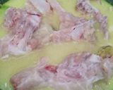Foto langkah ke 2 dari resep 61. Kuah Asam Manis Pedas Tetelan Ayam.