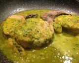 Foto del paso 10 de la receta: Merluza a la marinera al azafrán con almejas y gulas
