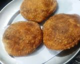 A picture of step 19 of Urad dal kachori.