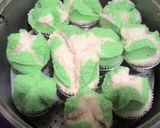 Foto langkah ke 7 dari resep Bolu Kukus mekar simple and yummy.
