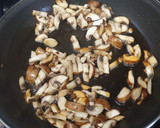 Foto del paso 3 de la receta: Spaghetti ai funghi