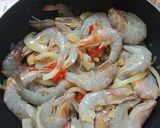 Foto langkah ke 4 dari resep Udang Asam Manis.