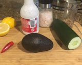 Foto del paso 1 de la receta: Cocina para enamorar: Sopa fría de palta, pepino y coco