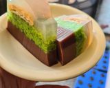 Foto langkah ke 8 dari resep Puding Biskuit Choco Pandan.