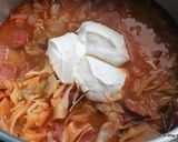 Une image de l'étape 3 de Soupe au chou blanc et à la saucisse fumée.