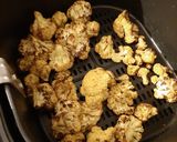 Une image de l'étape 4 de Chou fleur aux épices à l'air fryer.