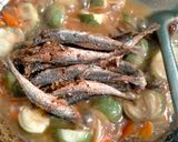 Foto langkah ke 5 dari resep Tumis Ikan Asin dan Terong Gelatik.