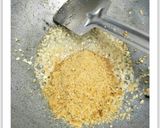 A picture of step 2 of Chicken Satay With Tangy Peanut Sauce.