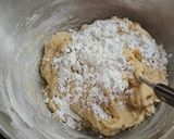 Foto del paso 2 de la receta: Galletitas con chips de chocolate sin manteca