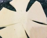 A picture of step 2 of Stuffed Rose Bun.