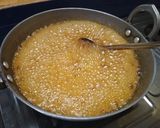 A picture of step 1 of Sweet oats chikki.