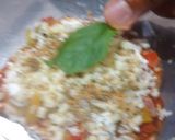 ब्रेड पिझ्झा (Bread pizza Recipe In Marathi) रेसिपी स्टेप 7 फोटो 