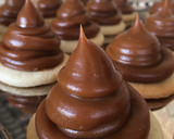 Foto del paso 3 de la receta: Conitos de dulce de leche y chocolate