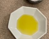 A picture of step 1 of Olive Oil, Salt and Bread.