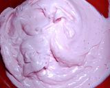 A picture of step 2 of Strawberry Ice cream.