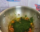A picture of step 5 of Palak khichdi.