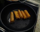 Hình bước làm 4 của món Ram (chả nem) ngô ngọt