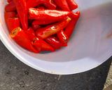 लाल मिर्च का अचार (lal mirch ka achar recipe in Hindi) रेसिपी चरण 3 फोटो
