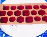 A picture of step 3 of Mangolecious raspberry jelly dessert.