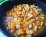 Foto del paso 2 de la receta: Calabaza y papas con carne