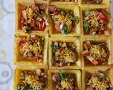 A picture of step 4 of Canapes with sprouted Moong.